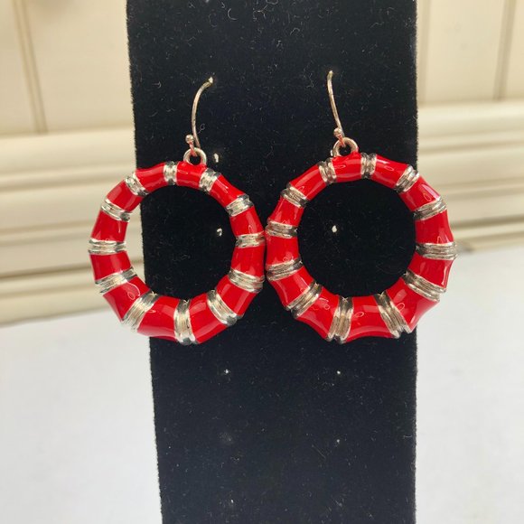 Macy's Coastal Bamboo Enamel Coated Red & Silver Hoop Nautical Earrings Festival - Picture 1 of 8